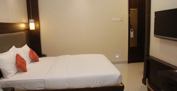 Bed and Breakfast Harsha Residency à Tirupati Extérieur photo