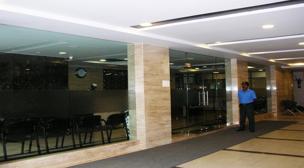 Bed and Breakfast Harsha Residency à Tirupati Extérieur photo