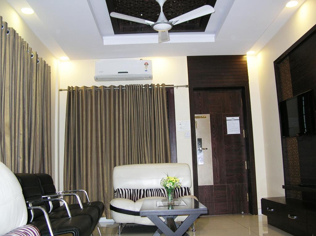 Bed and Breakfast Harsha Residency à Tirupati Chambre photo