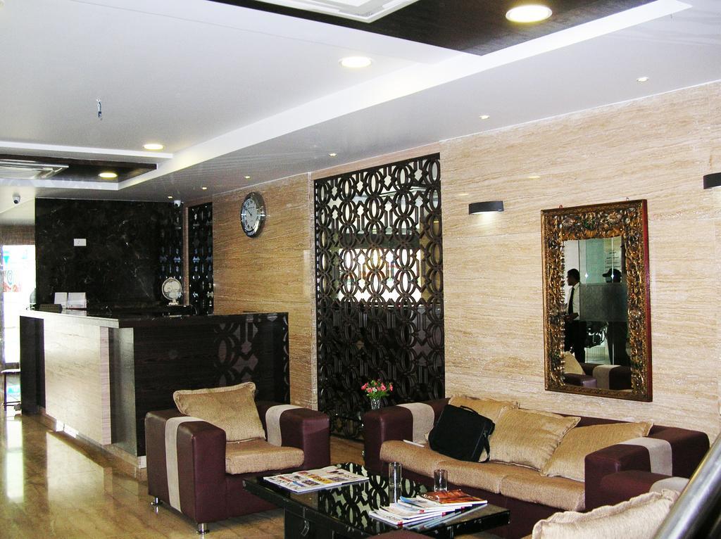 Bed and Breakfast Harsha Residency à Tirupati Extérieur photo