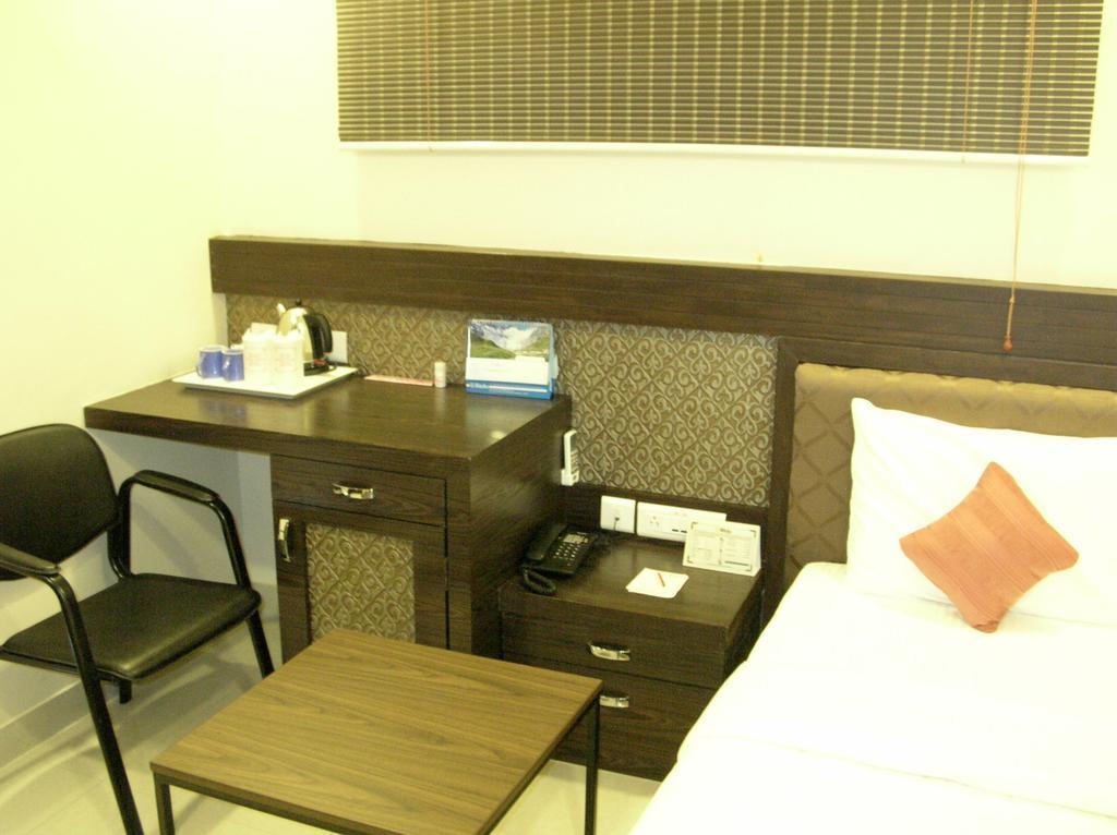Bed and Breakfast Harsha Residency à Tirupati Chambre photo
